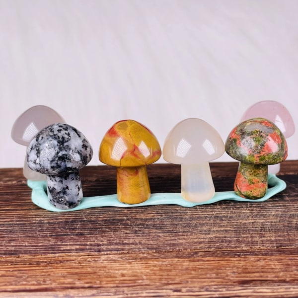 Naturlig Kristall Mini Svamp Formad Kristall Ädelsten Healing Dekor multi-packed 10 pieces