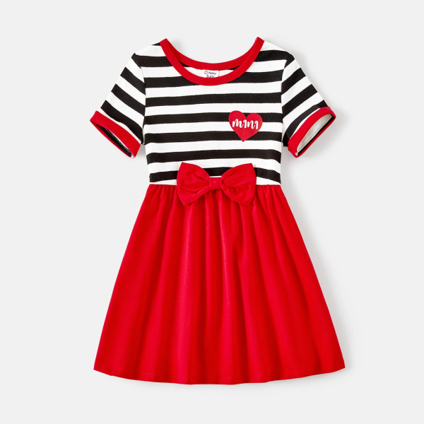 Familjematchande kläder 95 % bomull Randiga kortärmade grafiska klänningar och pikétröjor set ColorBlock Girl 3-4 Years