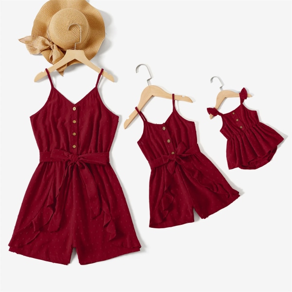 Mommy and Me Red Swiss Dot Ruffle Trim Cami-byxor med bälte Scarlet Girl 3-4 Years