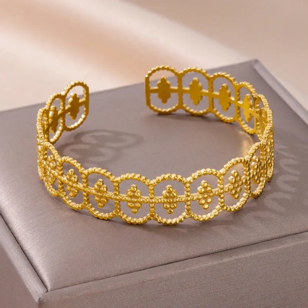 Bred textur armband i rostfritt stål för kvinnor guldpläterade flerskiktsöppningsarmband Designer smycken Enkel estetisk present B1366G