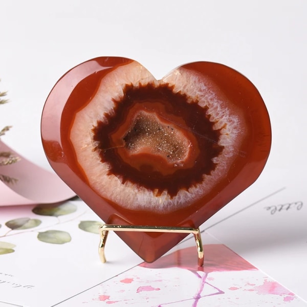 1 st Naturlig karneol hjärtformad handsnidad kärleksröd agatkluster Kristall Souvenir Druzy Heminredning Samlargåva m044