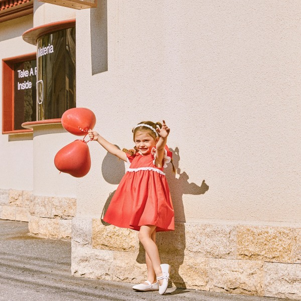 Alla hjärtans dag Baby Girl Spetsdetalj Röd Flutter-ärm Klänning Red-2 12-18Months