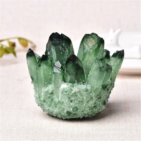 Vackert naturligt grönt spöke fantomkvartskristallkluster råmalmläkningskristaller mineralprov Heminredning 500-600g