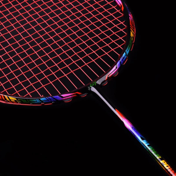 Högspänning 35LBS G4 100% kolfibersträngad badmintonracket Professionell Ultralätt träningsracketväskor 4U 80G Speed Black