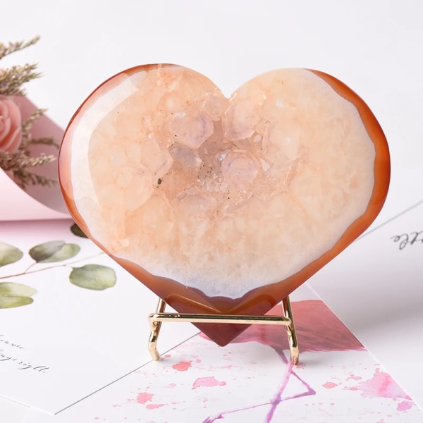 1 st Naturlig karneol hjärtformad handsnidad kärleksröd agatkluster Kristall Souvenir Druzy Heminredning Samlargåva m030