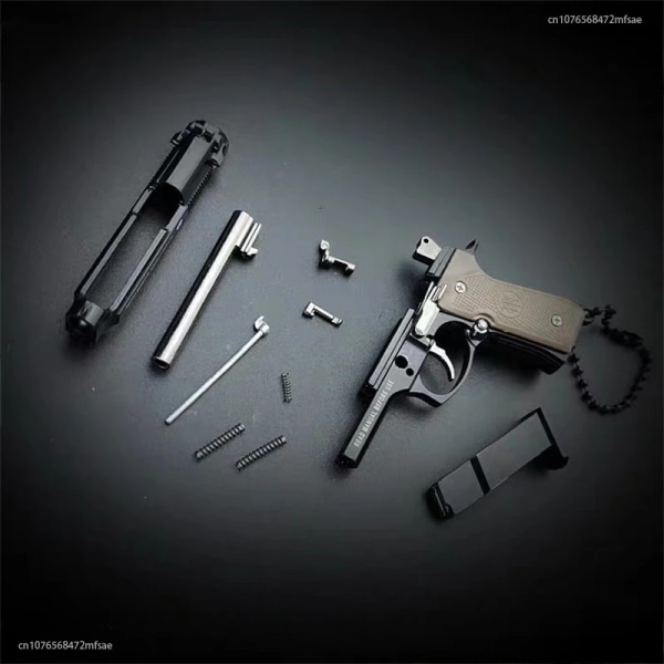 1:3 Metal Pistol Toy Gun Miniatyrmodell Beretta 92F Nyckelring Högkvalitativ kollektion Leksak Födelsedagspresenter 2