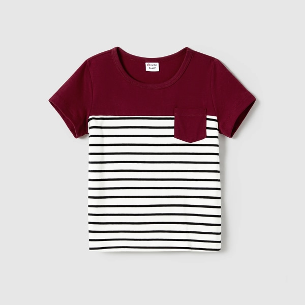 Familjematchande patchficka med kortärmad knäppningsklänning med bälte och randiga kortärmade T-shirts Burgundy MenL