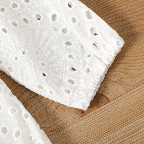 100 % bomull sommar Härliga baby Designerkläder Långärmade ihåliga blommor utbroderad klänning Söta toddler White 9-12 Months