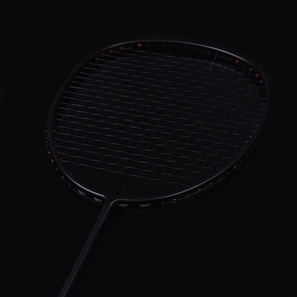 Specialform Badmintonracket Strung Max Tension 32LBS 100% Full Carbon Fiber 4U 80G Professionell träningsracket med påsar Black