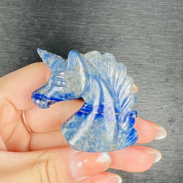 2" snidad fantasiametist enhörningsskalle med naturlig kvartskristallskalleläkning lapis lazuli