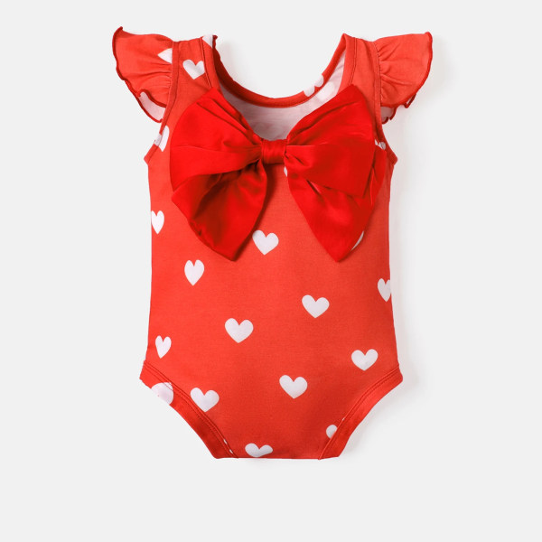 Alla hjärtans dag Baby Girl Naia Allover Heart Print Rosett Dekor Flutter-sleeve Romper Red 18-24Months