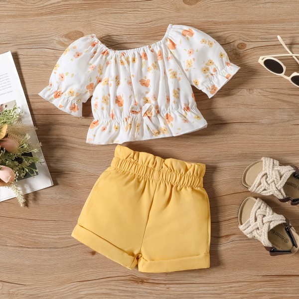 2st Baby Girl Allover Print Volanger fyrkantig krage Puff-ärm topp och solida shorts Set Yellow 3-6 Months