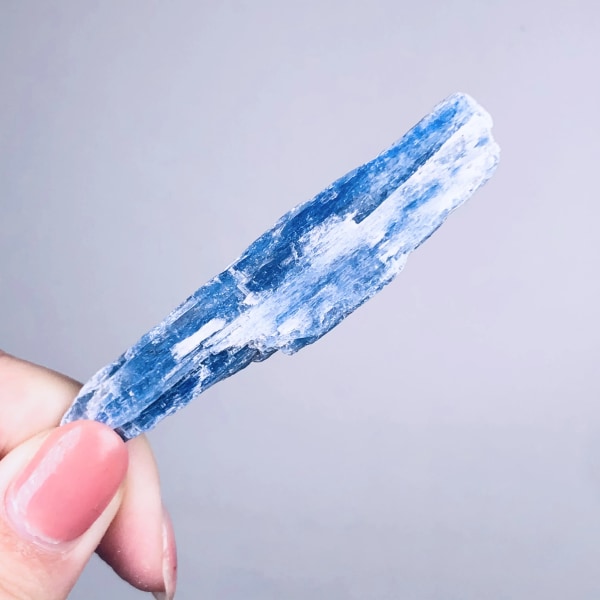 4 STK Naturlig Kyanit Grov stenprov Crystal Rock Original Mineral 50-70mm