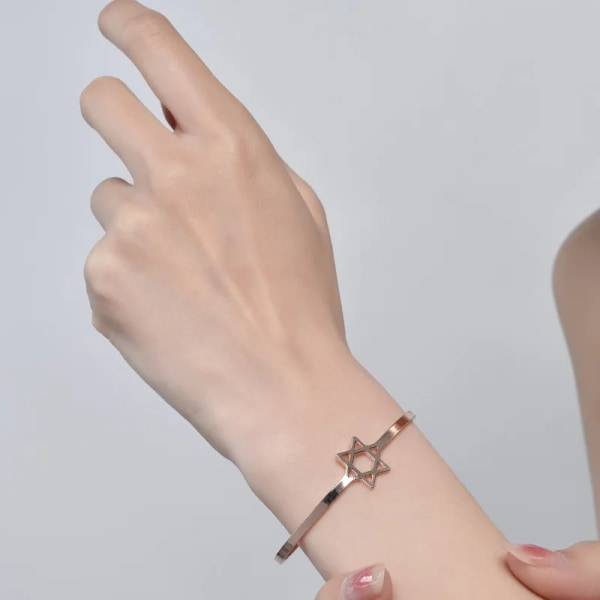 Öppet armband Hexagram Lucky Armband Guldpläterat texturerat justerbart koppararmband för kvinnor tjejer Gold
