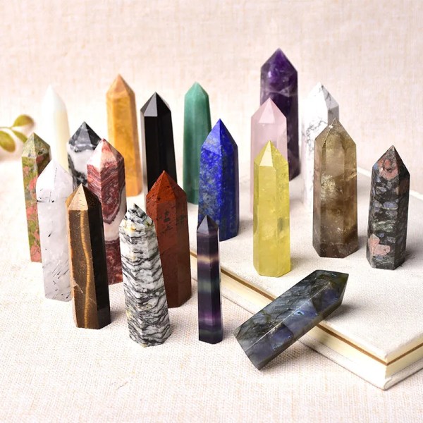 1 SET 20-40ST Naturstenar Crystal Point Slumpmässig Samlokalisering Wand Healing Stone Energi Malm Mineral Hantverk Heminredning 20Pcs Random Color 70-80mm