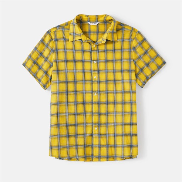 Familjematchande outfits 100 % bomull Gula rutiga skjortor och solid surplicerad hals med volangärm Självknyta klänningar Yellow Men M