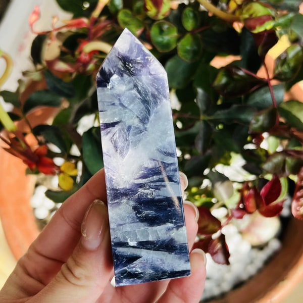 Naturlig Lila Glimmer Mineral Obelisk Wand Point Heminredning Healing Gift 1 piece