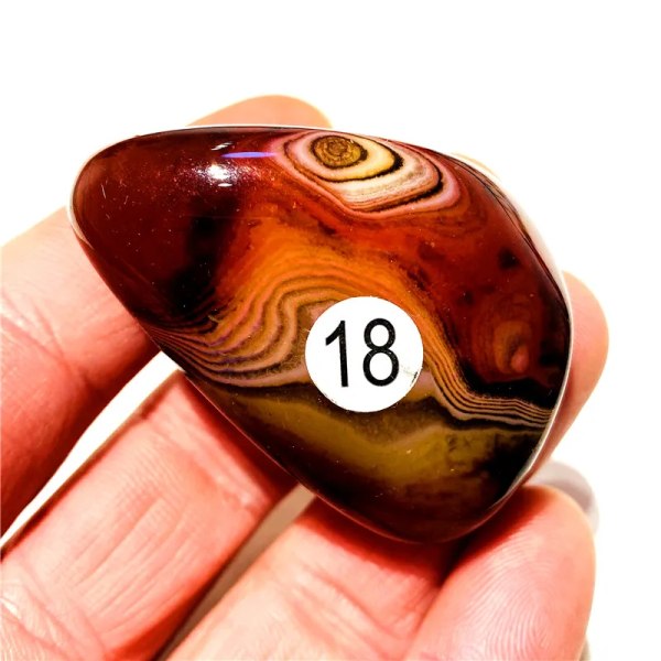 AAAA+Naturlig spetssten Sardonyx Agat Palm Handlek Meditation Andlig inredning Heminredning Healing Kristaller 39g