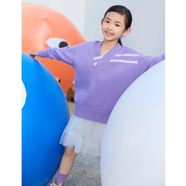 Barn Preppy Style Tröjor För Flickor 2023 Höst Ny V-ringad Pullover Färg Kontrast Barns Solida Stickade Toppar 22343010 purple 130cm