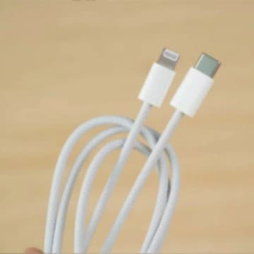 MFi-certifierad iPhone USB-C till Lightning-datakabel 1 meter plus 2 vita snabbladdare