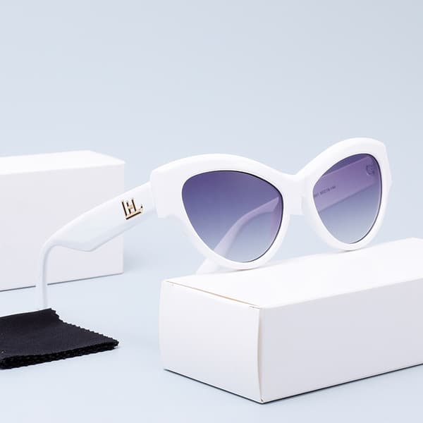 Mode Gradient Cat Eye Solglasögon för Kvinnor C1.黑框渐灰片