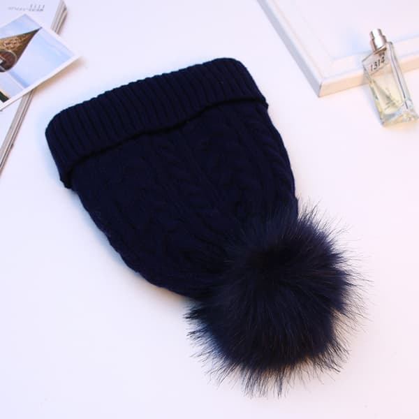 Vintermössa för damer, ull, kabelstickad, tofs, varm pompom white