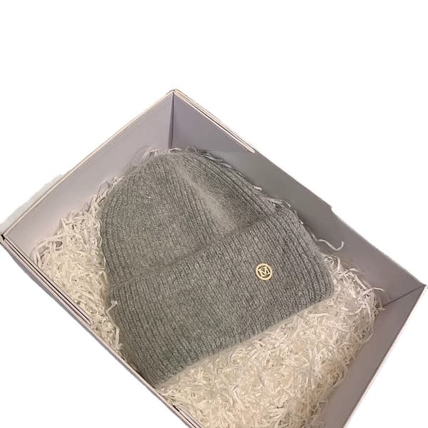 Vinterny stickad mössa bokstav m logotyp garnmössa mångsidig varm mössa höst och vinter öron skydd mössa samma stil black