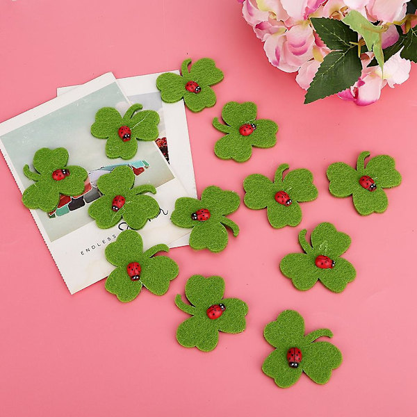Set med 20 gröna broderade klöverlappar för DIY-dekorationer, kläder och festdekoration