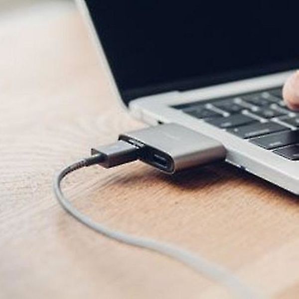2024 USB-C till dubbla USB-A-adapter, grå