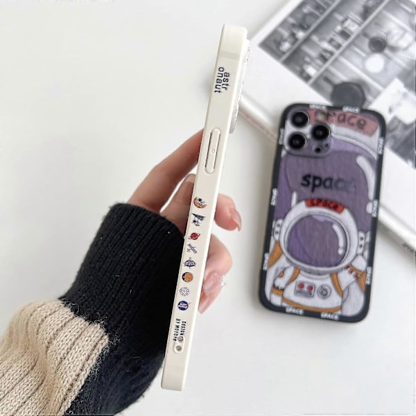 iPhone 13 Pro Sött Skal, Cool Cartoon Astronaut Rymd Måne Planet Design Snygg Bumper TPU Gummi Skyddande Stötsäker Mode Skal (Svart)