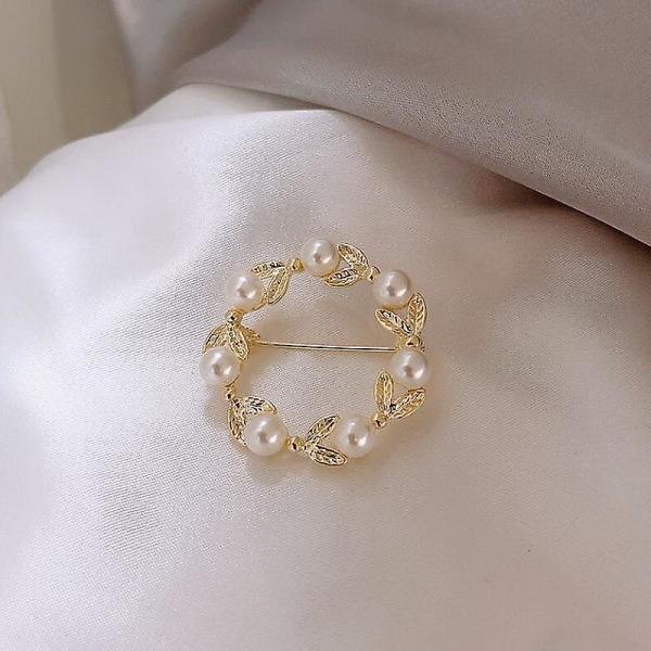 Ghyt Fashion Pearl Flower Crystal Zircon Brosje Pin Charm Women Wedding Party smykker