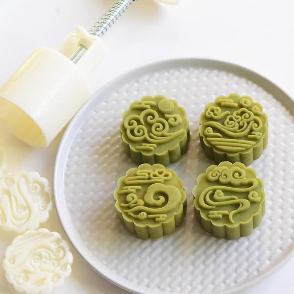50g Plastmaterial Mooncake-form Molnformade Stämplar Moon Cake-formar För Diy -ZHENV
