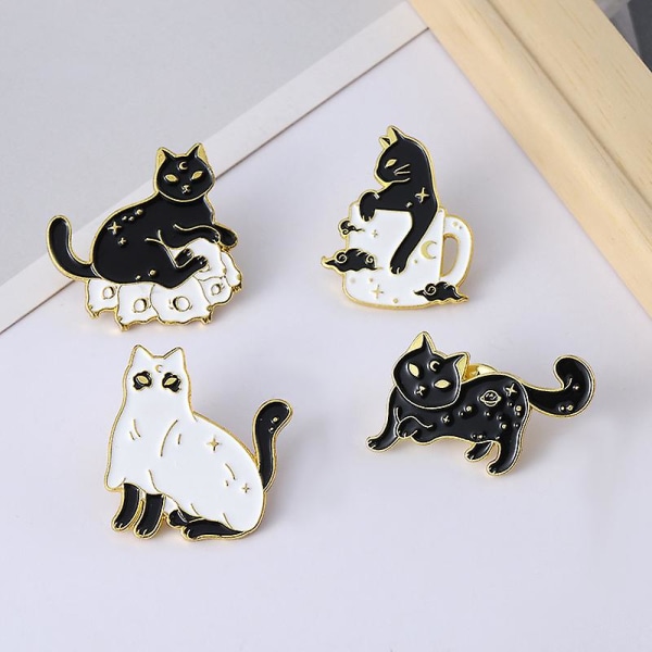 Wabjtam Kattform Nyhet Cartoon Söta Emalj Brosch Pins För Ryggsäckar Set Märken Kläder Väskor Jackor