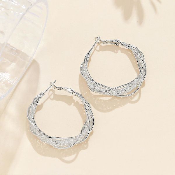 Kvinde Mode Glitter Uregelmæssige Øreringe Snoning Hule Øre Hoops Bryllup Elegant Smykker Gaver（Sølv）