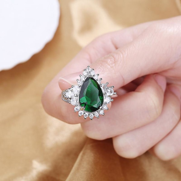 Ghyt Womens Pear Cut Halo Created Emerald Cubic Zirconia Cz Wedding Anniversary Statement Muoti morsiussormus (koko 8)