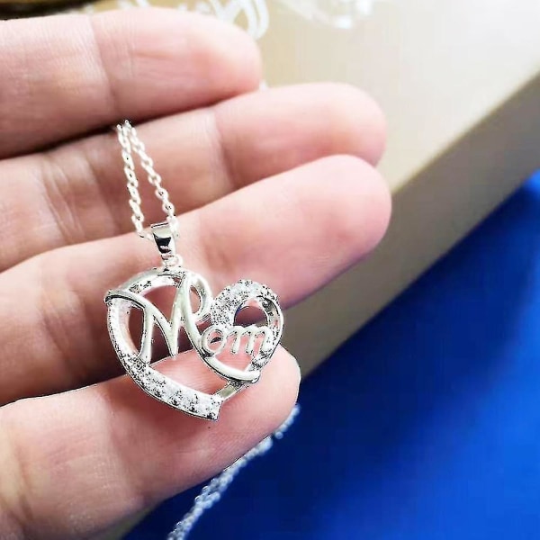 Kärlek diamant halsband bokstav kort halsband (silver)