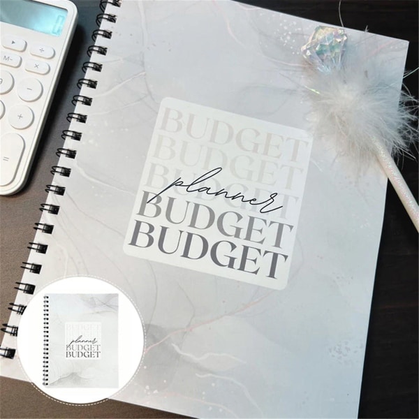 12-måneders budgetplanlægger, ugentlig og månedlig målsætningsplanlægger, månedlig budgetbogregningsarrangør