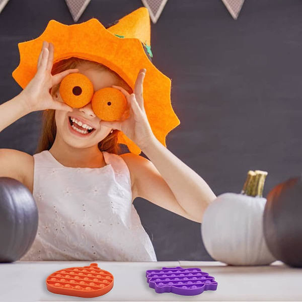 4-pack Halloween Pop Fidget Toys-paket för barn, flickor, pojkar, Halloween-festpresenter, Halloween-godispåsar, gåvor, stressavlastning