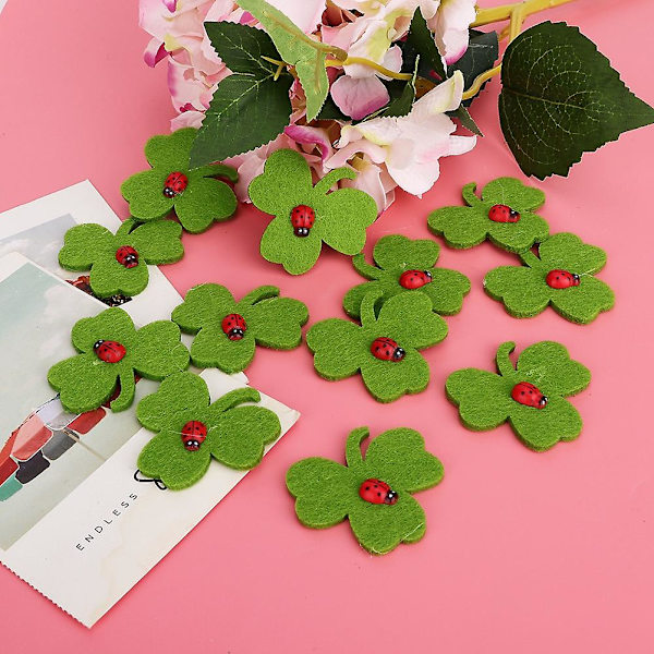 Set med 20 gröna broderade klöverlappar för DIY-dekorationer, kläder och festdekoration