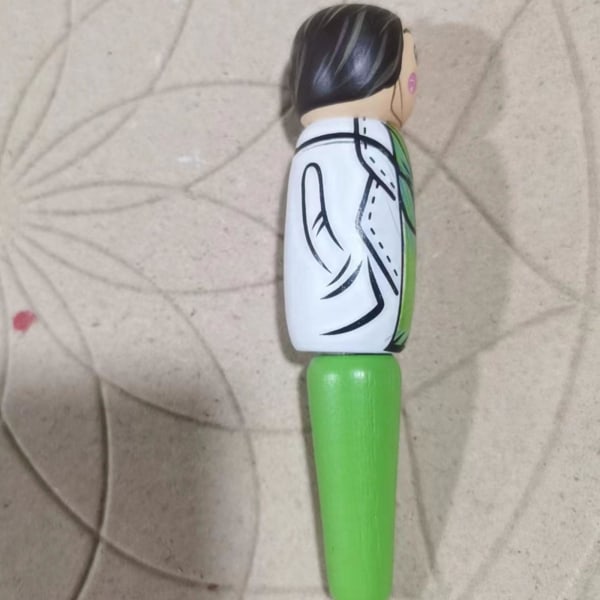 Unik trædukke kuglepen til drenge, der prikkende stand-up pen, sjov lægepen gave