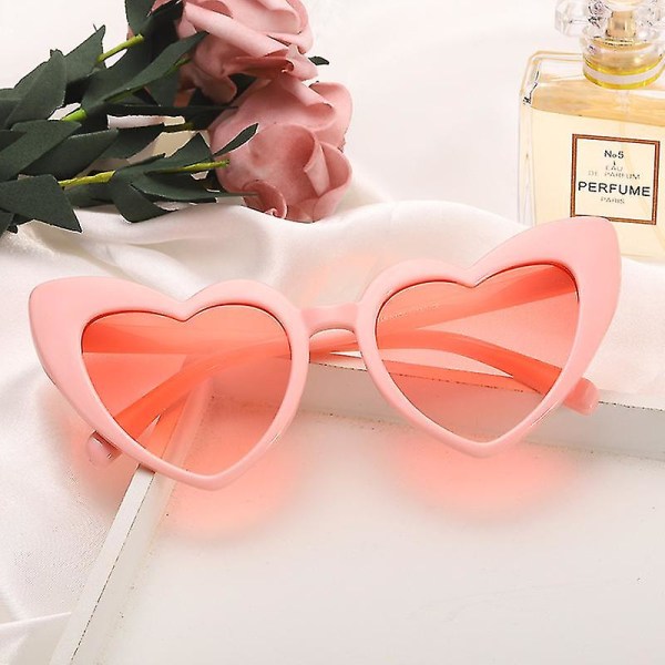Love Hjerteformede solbriller for kvinner - Vintage Cat Eyestyle Retro briller（rosa innfatning gradient rosa linse）