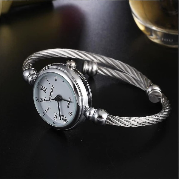 Dam Silver Cable Vit Urtavla Analog Kvarts Bangle Klocka Med Metallband Manschett Armband Klocka Mode Dagliga Armbandsur För Flickor Kvinnor Romerska Siffror