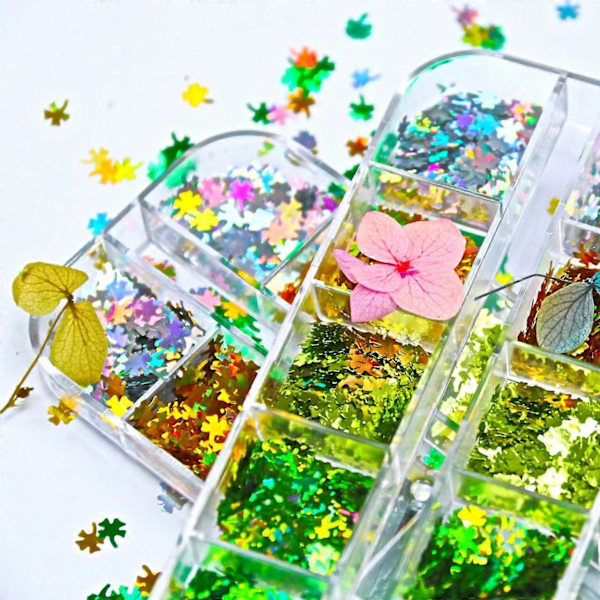 Shamrock Nagelsticker Dekaler Nagelflimmer St. Patricks Dag Klöver Glittrande 3D Nagelkonstmaterial Flakes Holografisk 12 Rutor Färgglad Grön Glitter S