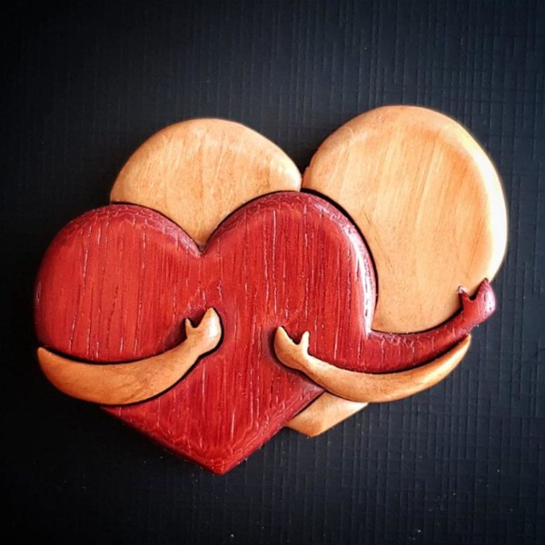 En kram från mitt hjärta till dig Handgjorda träsniderier, en kram från mitt hjärta till ditt（E）