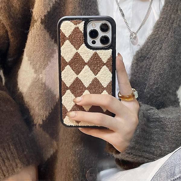 Kompatibel med iPhone 12/12 Pro Diamantgaller Plaid-fodral, Chic Plaid Tartan Fluffig Handduk Broderiöverdrag för Flickor Kvinnor Tyg Halkskyddande Helkropp P