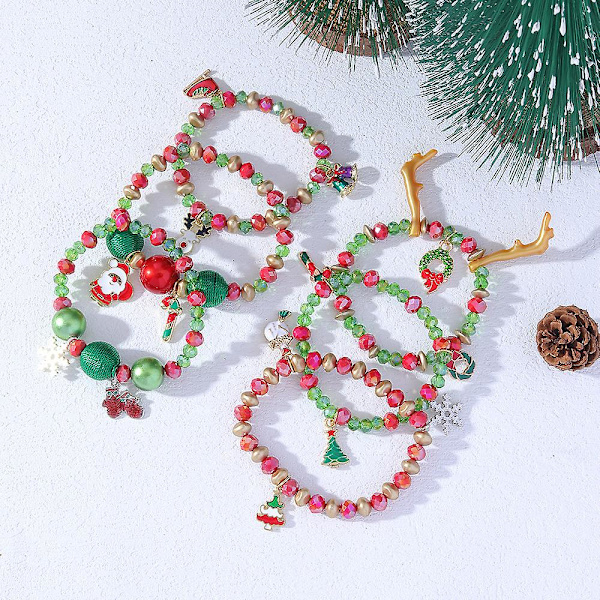 Set med 6 st jul armband färgglada jul pärlor charm stretch armband nyhet semester armband set för kvinnor flickor
