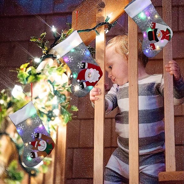 Juldekoration 3 st LED Julstrumpor LED-broderade Julstrumpor Jultomte Snögubbe Strumpor Jultomte Presentpåse Anpassat namn Vit
