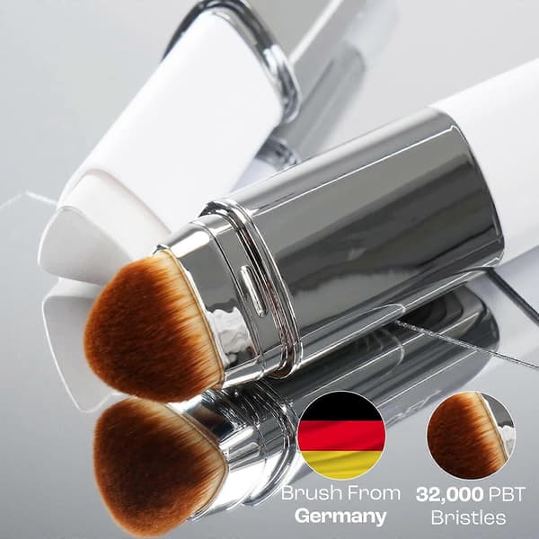 Hvid - Farveskiftende Foundation Stick Natural