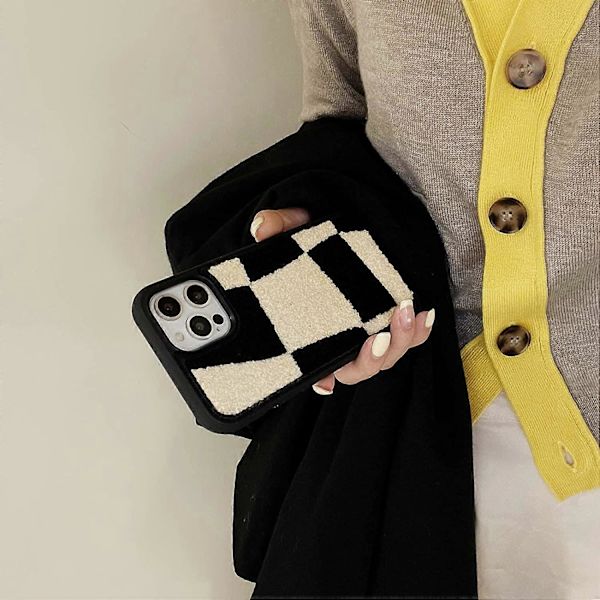Retro Varma Plush Svart Rutmönster Telefonfodral Kompatibelt med iPhone 12/12 Pro, Chic Abstrakt Geometriska Mönster Handduk Broderi Omslag, Halksäker Helkroppsskydd