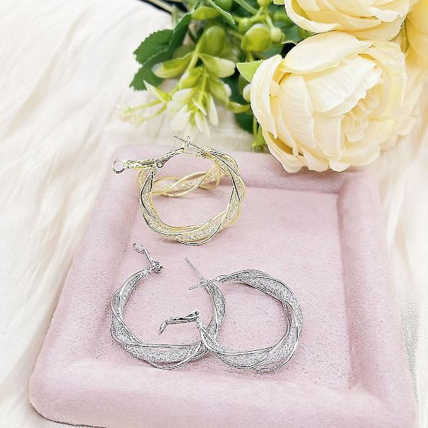 Kvinde Mode Glitter Uregelmæssige Øreringe Snoning Hule Øre Hoops Bryllup Elegant Smykker Gaver（Sølv）
